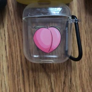 Peach Emoji AirPods Case NWOT